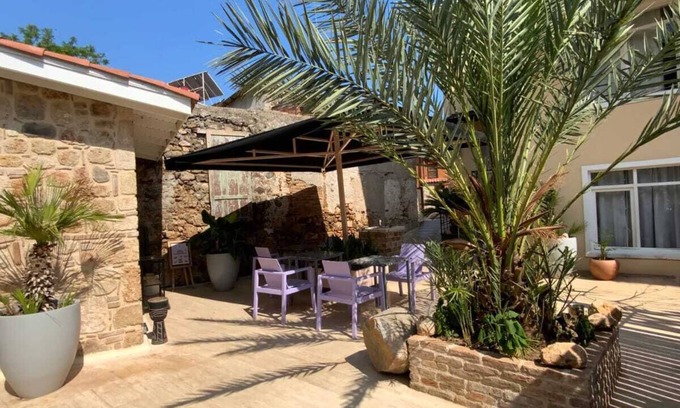 Kaleici House | Suit room with kıtchenette and balcony