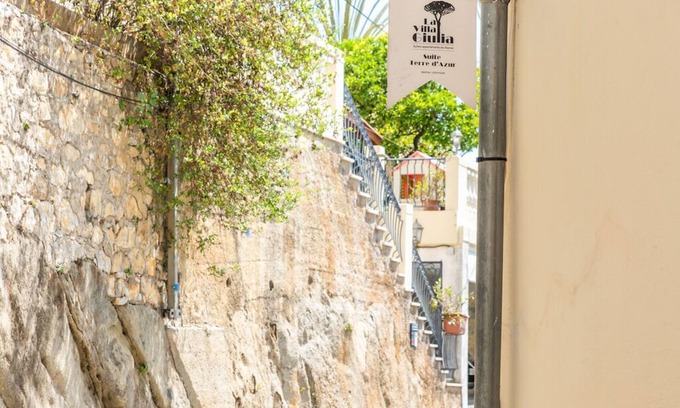 Menton Apartment | Suite-appartement de Charme au Bord de mer