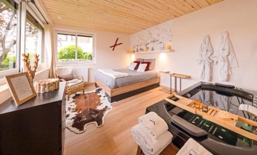 Saint-Chamond Apartment | Suite Chalet K - Hyper Centre- Gare