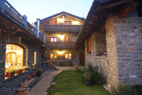 Sarre Bed & Breakfast | SUITE DEL VILLAGGIO