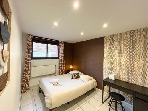 Republique - Tolstoi Apartment | Suite Elton