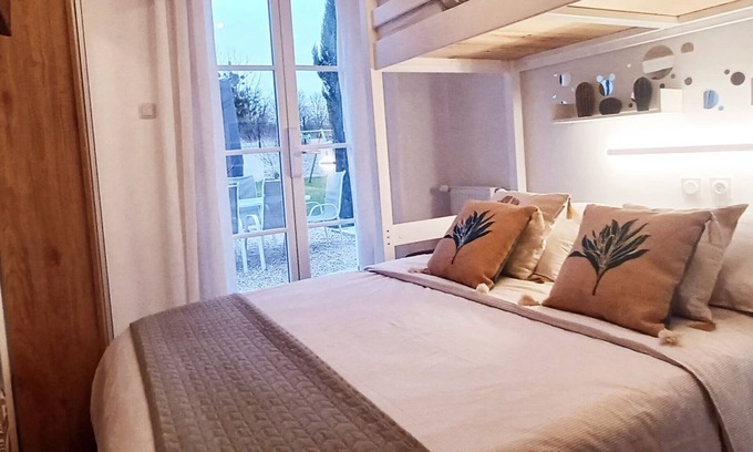 Montevrain Bed & Breakfast | Suite Familiale Près de Disney !