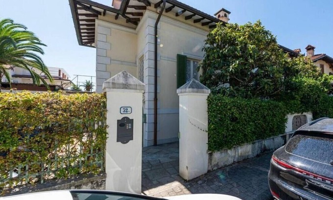 Forte dei Marmi House | Suite Filippo Comfortable holiday residence