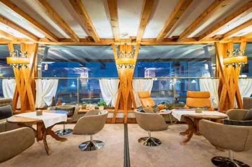 Cortina d'Ampezzo Apartment | Suite Hotel Cristallino - Natale