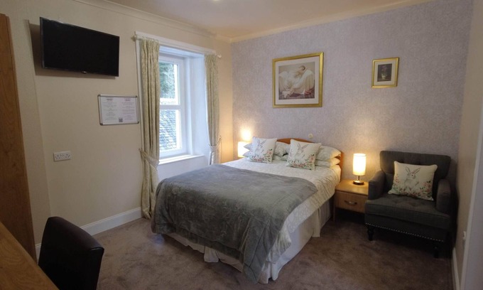 Crianlarich Bed & Breakfast | Suite-Large-Ensuite-2 bedroom