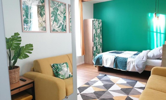 Old Town Apartment | Suite Monstera by Welk'Home Inn - Appartement Premium - Troyes Centre