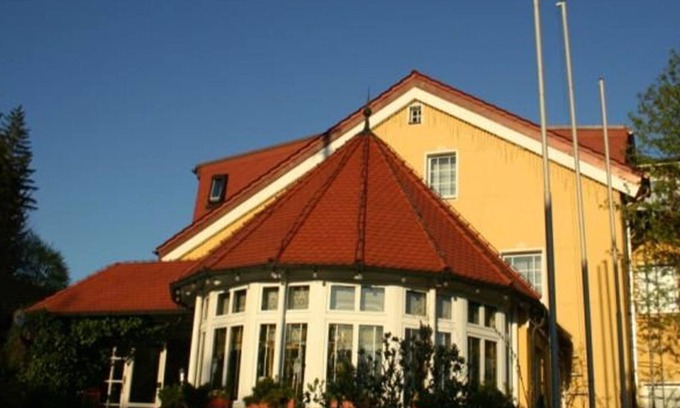 Fichtelberg Apartment | Suite, shower, toilet, balcony - Hotel Schönblick