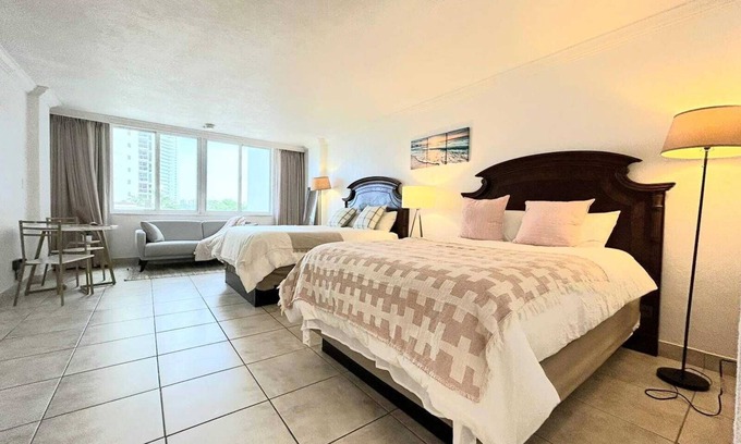 Sunny Isles Beach Apartment | Suite/Studio on the Beach in Sunny Isles