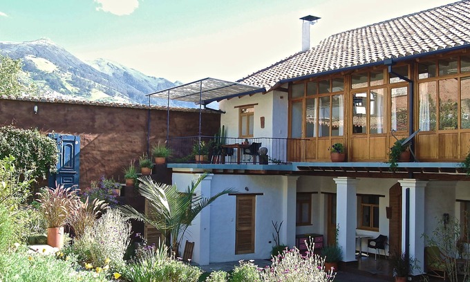 Centro Historico Apartment | Suite Tortuga in historic Quito with a fantastic garden