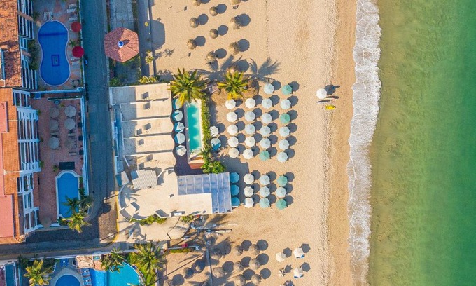 Amapas Apartment | Suites at Sapphire Ocean Club