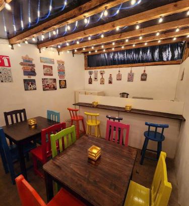De Mexicanos Hotel | Suites del Barrio