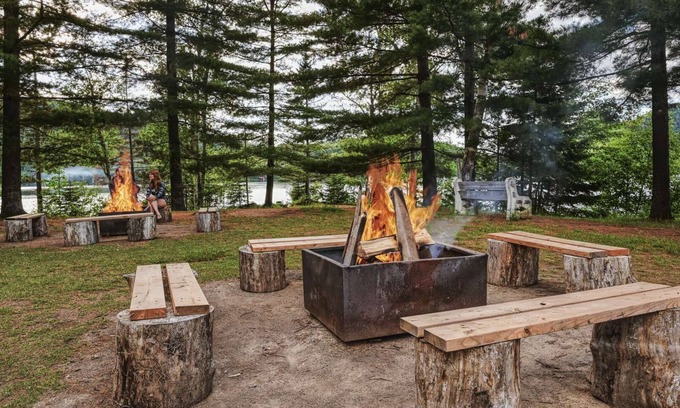Lac Superieur Village Condo | Suites-sur-Lac 2-Bedroom Deluxe Suite: