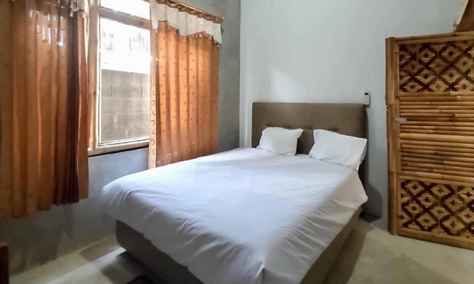 Rendeh Hotel | Sukawana Guest House Mitra RedDoorz