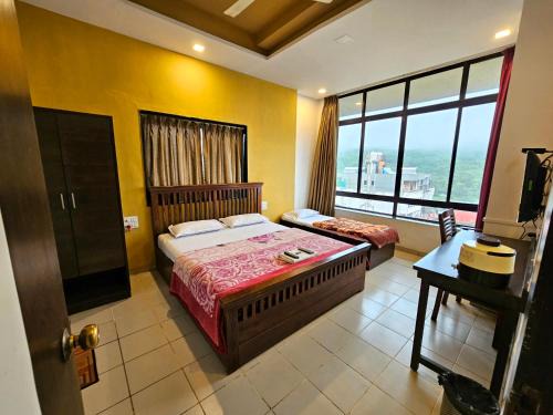 Mahabaleshwar Bed & Breakfast | Suman Cottage & Bungalow