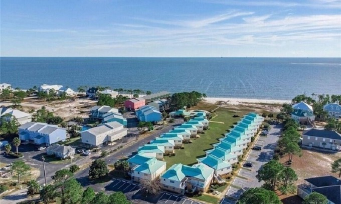 Dauphin Island Condo | SUMMER BLOWOUT, FAMILY RATES!