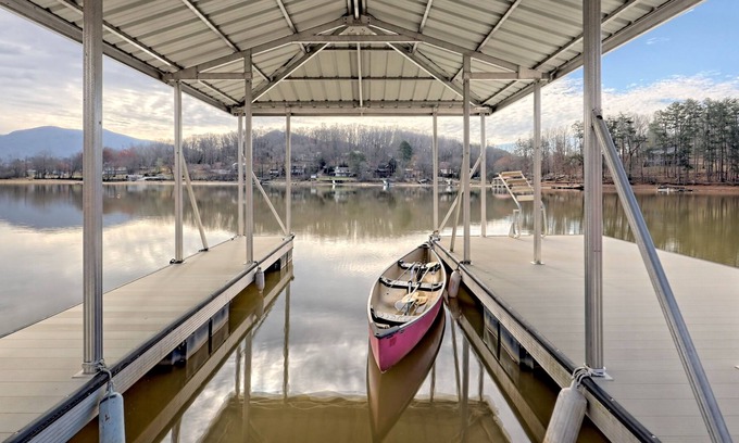 Hiawassee House | Summer Breeze Lakehouse