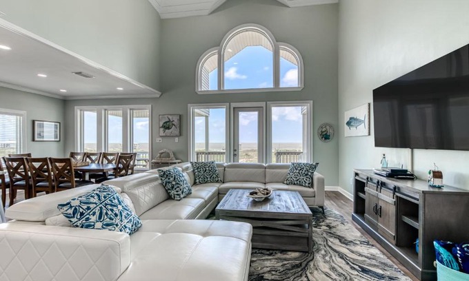 Dauphin Island House | Summer Breeze