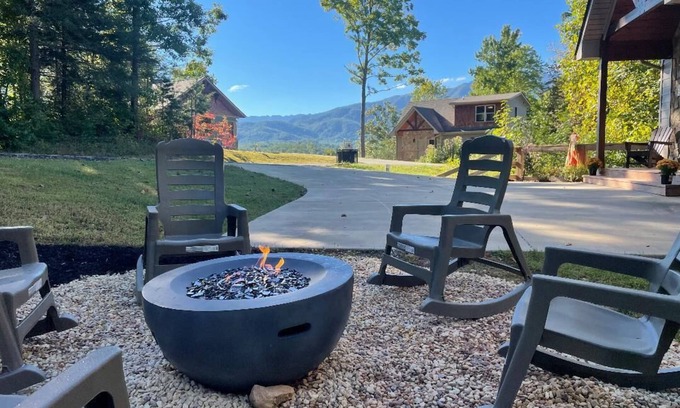 Gatlinburg - Pigeon Forge Cabin | Summer Discounts! Cozy Cabin w/Fire Pit, Game Room, Hot Tub near Downtown