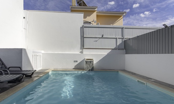 Seixal House | Summer Holiday family house with swimming pool