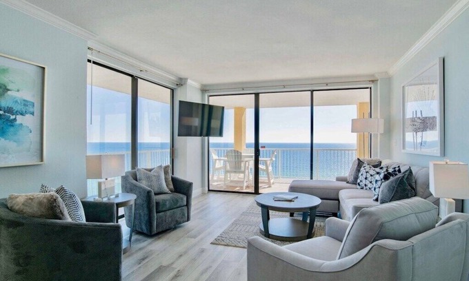 Orange Beach Condo | Summer House 1201A | Direct Beach Front, East Corner | Endless Views and Updates!