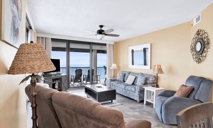 Orange Beach Condo | Summer House 1201B | Direct Beach Front - Endless Views from East Corner Location!