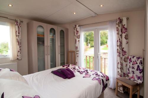 St Leonards-On-Sea House | Summer Lodge luxury caravan in Hastings free WiFi