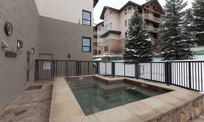 Steamboat Springs Condo | Summer Monthly Discount | Secure Bike Area | Hot Tub