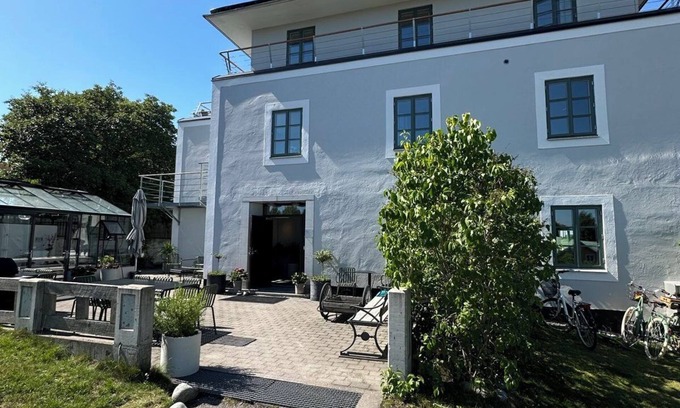 Sandhamn Apartment | Summer Pearl