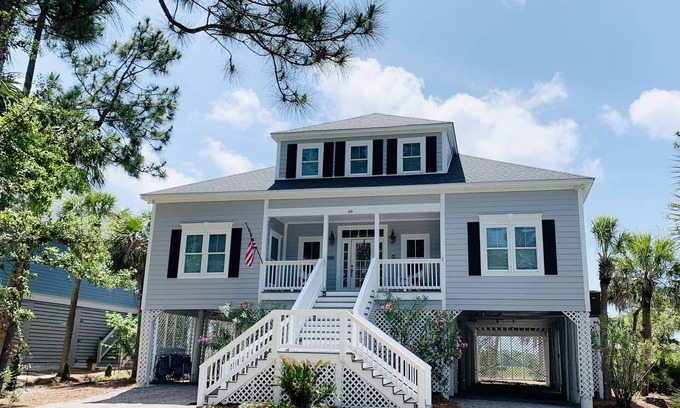 Oceanmarsh Subdivision House | SUMMER reduced price and minimum stay at gorgeous Harbor Island!
