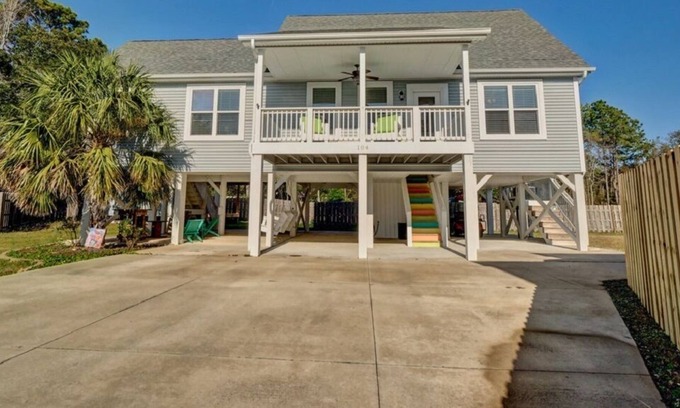 North Carolina Coast House | Summer Salt | Carolina Beach, private home close to beach
