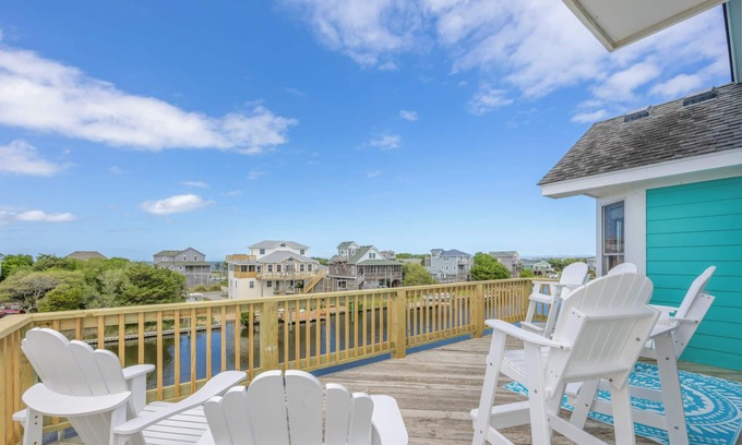 Brigands' Bay House | SUMMER SAVINGS - Canalfront Home w/Pool, Hot Tub, Private Boat Dock, Game Room