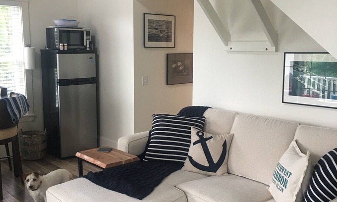 Southwest Harbor Cottage | Summer special! Adorable Whale's Tail guest cottage.