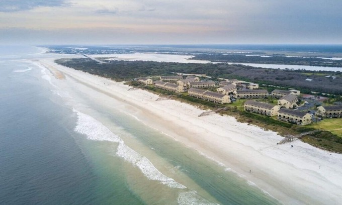 Crescent Beach Condo | Summerhouse 228 - 2 Bedroom Ocean View Condo - 4 Heated Pools, Tennis