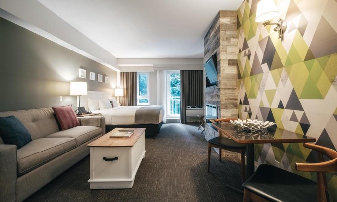Village North Hotel | Summit Lodge Boutique Hotel by Paradox