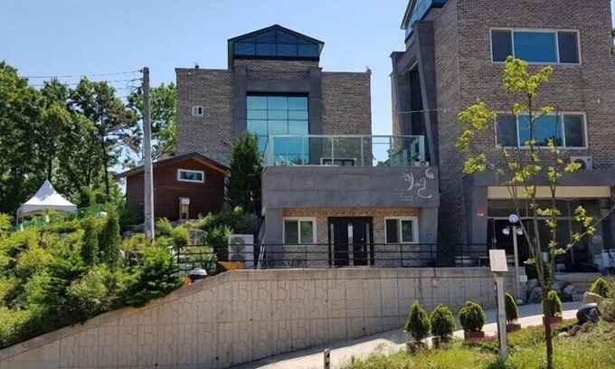 Ansan Apartment | Sun and moon pension