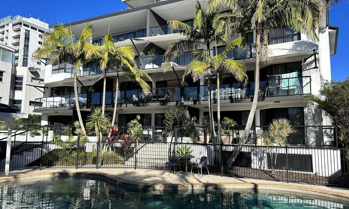 Maroochydore Apartment | Sun And Sandy ~ Gorgeous Beach Front Locationn2 Bedrooms, 2 Bathrooms, Sleeps 6n