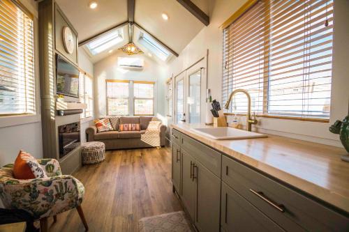 Apple Valley House | Sun Catcher