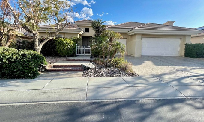 Desert Palms House | Sun City Stunner in Palm Desert