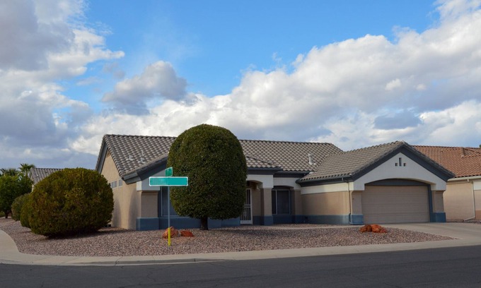 Sun City West House | SUN CITY WEST CHARM: Serene 2 Bd Home Near Palm Ridge Rec Ctr, Golf & Pickleball