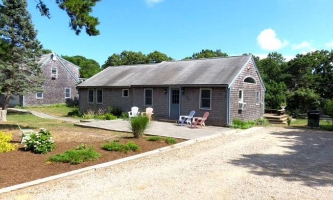 North Eastham House | Sun-filled, renovated house within minutes walk to private bay sides beach.