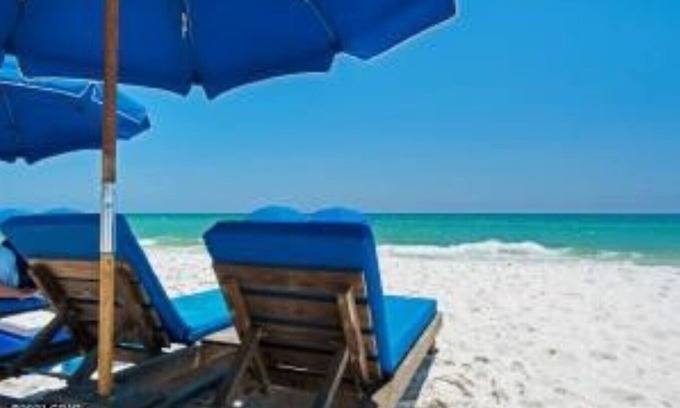 Lower Grand Lagoon Condo | 😎 Sun, Fun, Beach and Sand😎 FREE Beach Chairs! 3 pay is available