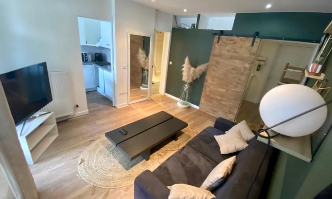 Perralliere Apartment | Sun & Fun, calme et verdure, parking gratuit