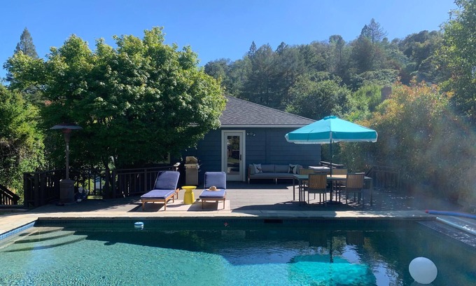 San Anselmo House | Sun Fun San Anselmo Pool Bungalow 4BR Sleeps 8