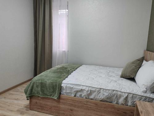 Yeghegnadzor House | Sun House