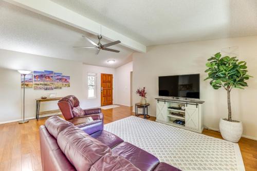 Sun Lakes House | Sun Lakes Home with 3 Pools in Retirement Community