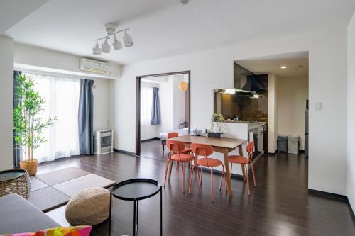 Higashi Apartment | Sun North