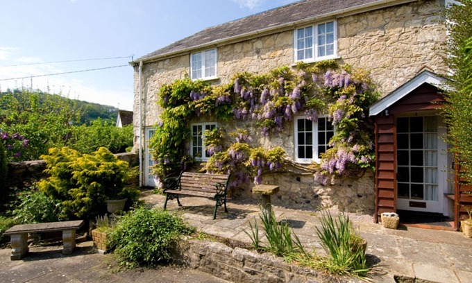 Branscombe Cottage | Sunbeam Cottage nestling in the heart of Branscombe village with a parking space