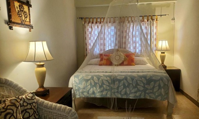 River Oaks Apartment | Sunbreeze Ocho Rios - A spacious, homely apartment