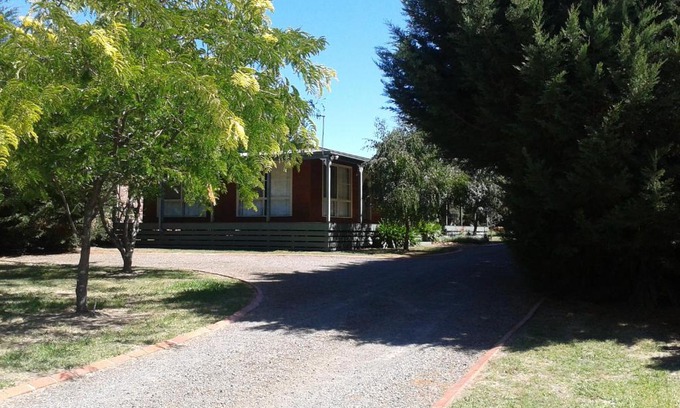 Eildon House | Sunburst Retreat