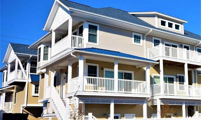 Ocean City Condo | SunburstParadise: LUX TH OceanView DOWNTOWN BOARDWALK 3BR 3BA with 2 Car Garage